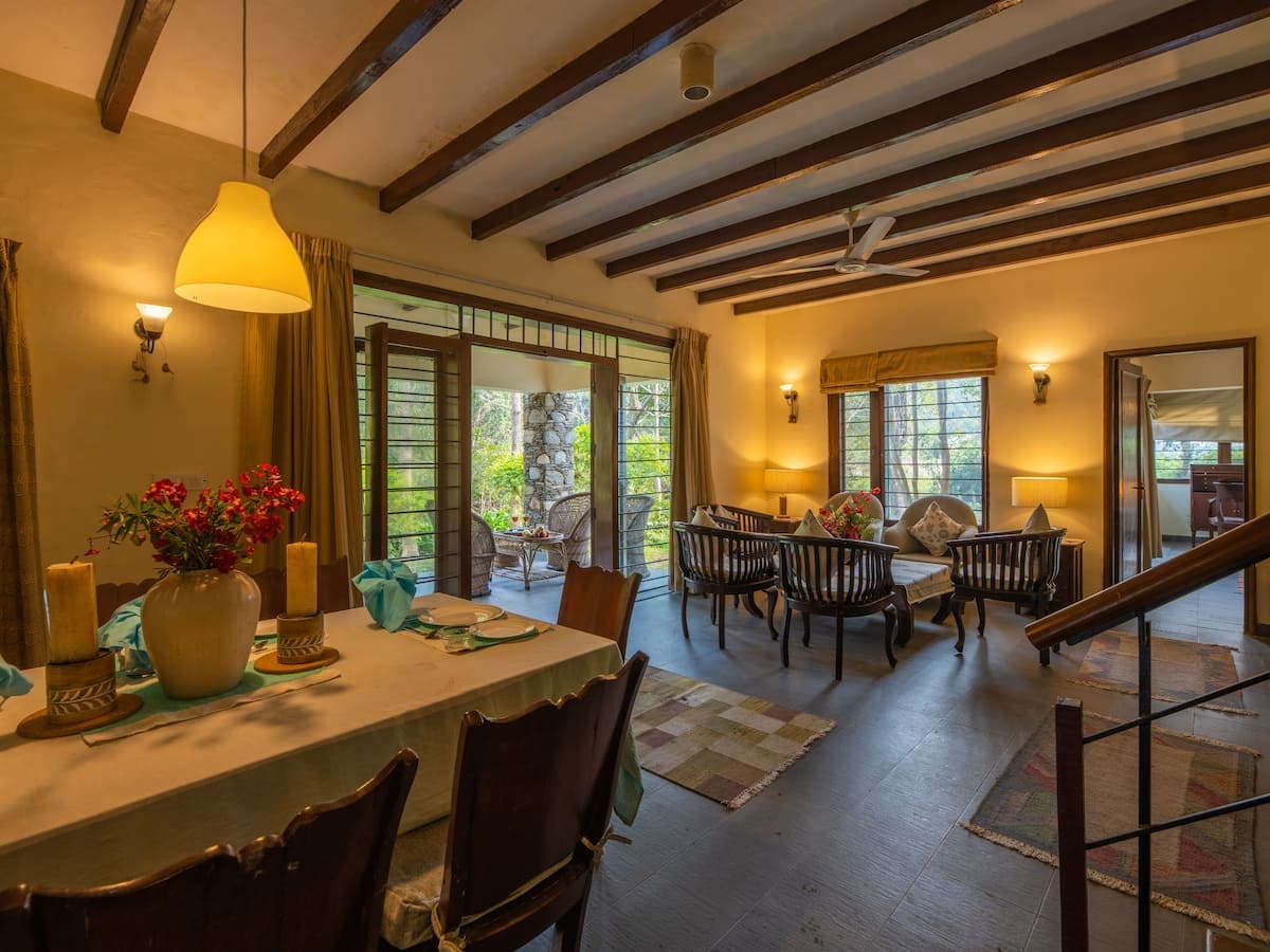 Dining at Magpie Cottage 4
